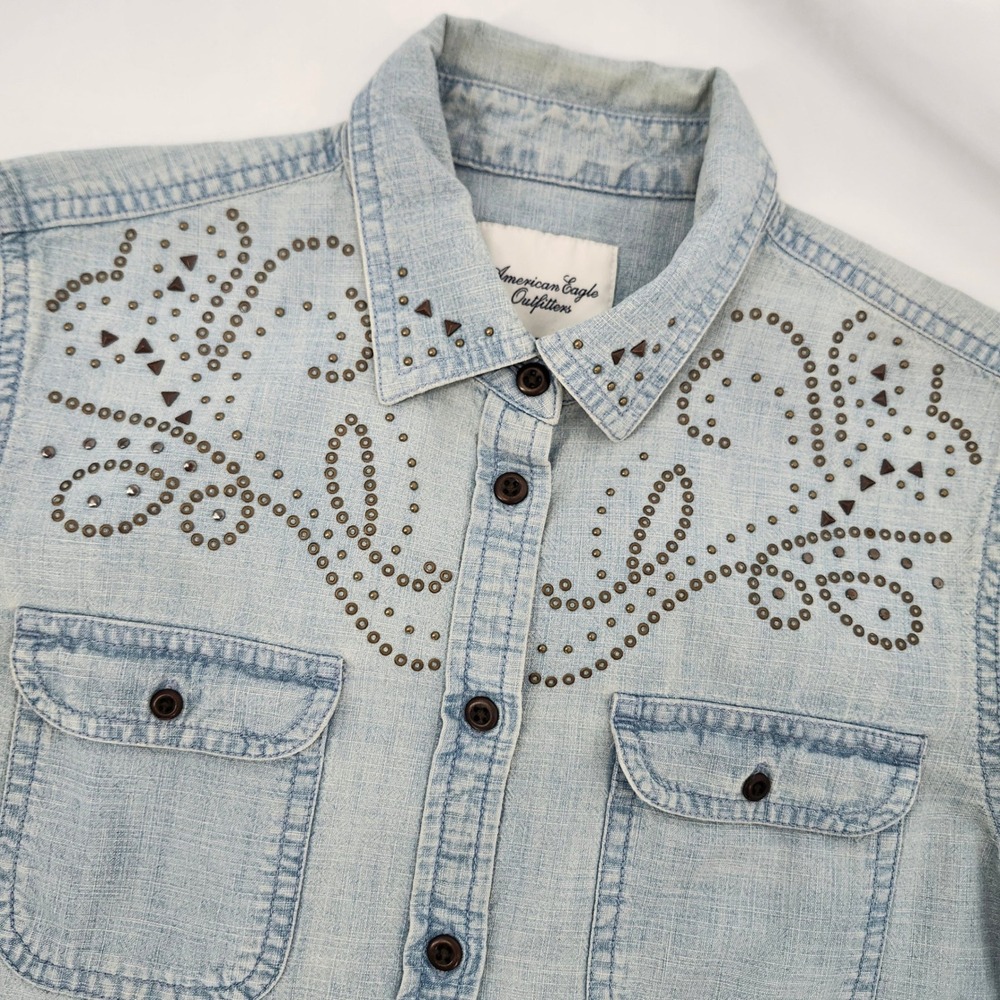 AEO Studded Longhorn Denim Shirt Size S Coastal Cowgirl Southwestern Boho Tribal